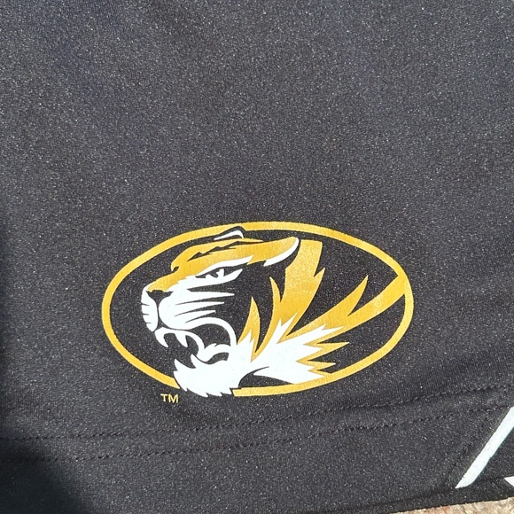 Nike Basketball Shorts - University of Missouri - Picture 3 of 7